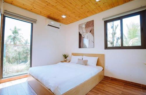 Ben Luc Villa | Hana Villa