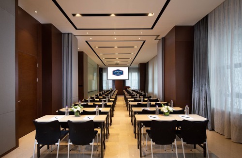 Hangzhou Hotel | Hangzhou Canal Hampton by Hilton Hotel