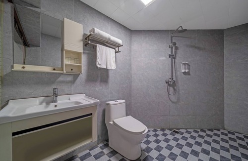 Downtown Hangzhou Hostel | Hangzhou Shanghui Hotel
