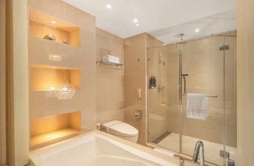 Jianggan Hotel | Hangzhou West Lake 6698 Crystal Hotel