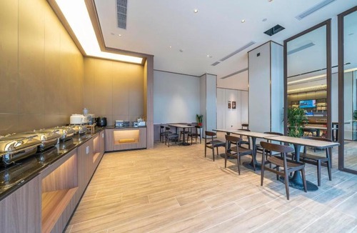 Shapingba Hotel | Hanting Hotel Chongqing West Railway Station Front Square