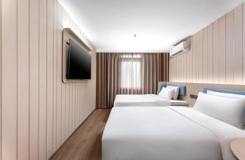 Baiyun Hotel | Hanting Hotel Guangzhou Baiyun Station Huangshi West Road