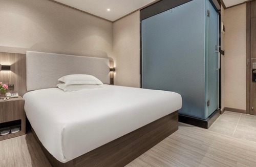 Panyu Hotel | Hanting Hotel Guangzhou Nancun Yuangang Subway Station (formerly Xingnan Avenue Branch)