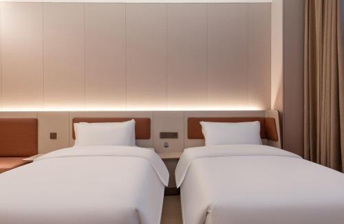 Haizhu Hotel | Hanting Hotel Guangzhou Pazhou Convention and Exhibition Center Keyun South Road