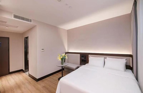 Pudong Hotel | Hanting Hotel Shanghai Babaiban Pudian Road Subway Station