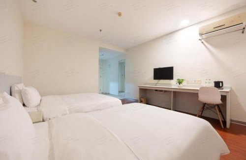 Pudong Hotel | Hanting Hotel Shanghai Pudong Airport Free shuttle bus