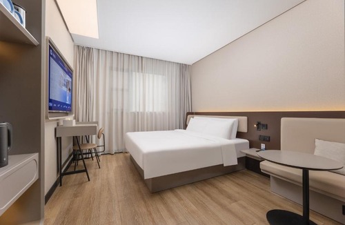 Yangpu Hotel | Hanting Hotel Shanghai Tongji University Kongjiang Road
