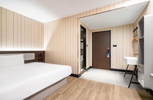 Nanshan Hotel | Hanting Hotel Shenzhen Coast City Nanyou Clothing City