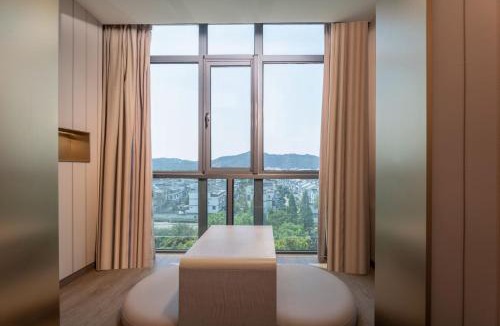 Wuzhong Hotel | Hanting Hotel Suzhou Film and Television City Mudu Subway Station