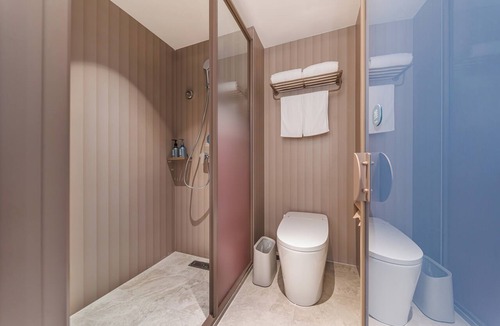 Longwen District Hotel | HanTing Hotel Zhangzhou Wanda Plaza