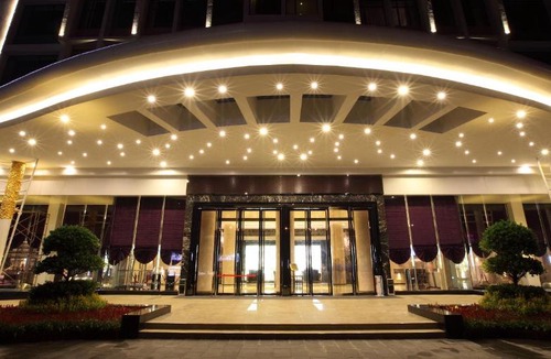 Huadu Hotel | Haoyin Gloria Plaza Hotel