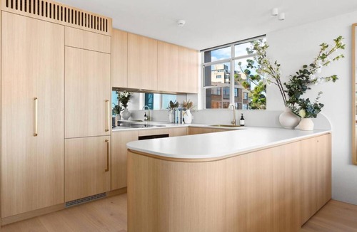 Cremorne Apartment | Harbour Bliss - Exquisite Design, Breathtaking Views