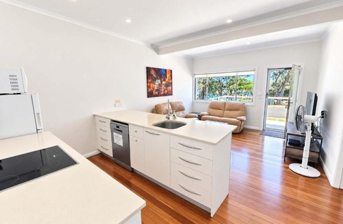 Ulladulla Apartment | Harbour Breeze - apartment in Ulladulla