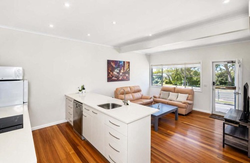 Ulladulla Apartment | Harbour Breeze - apartment in Ulladulla