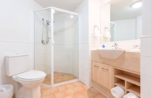 Gold Coast Hotel | Harbour EasyStay Hotel Apartments Hope Harbour Hotel