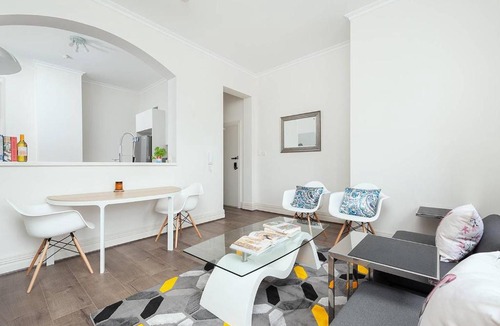 Dawes Point Apartment | Harbour View 2 BR on Windmill St, Apt. 1