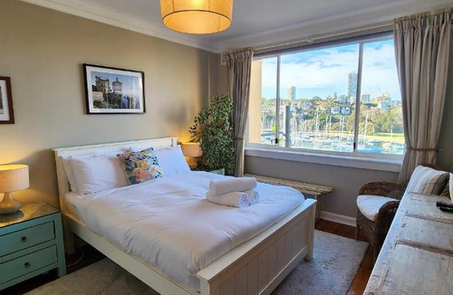 Elizabeth Bay Apartment | Harbourfront Bliss - 2 bedrooms, parking, balcony