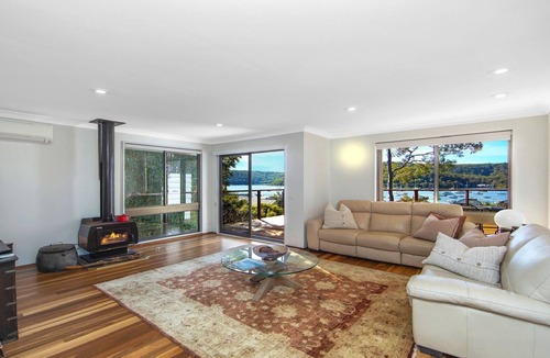Hardys Bay House | Hardys Bay Haven by HolidayCo.