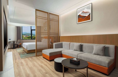 Yunjinghong Hotel | Hawthorn By Wyndham Xishuang Banna Jinghong
