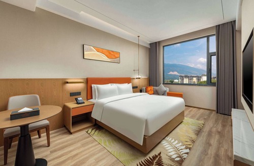 Yunjinghong Hotel | Hawthorn By Wyndham Xishuang Banna Jinghong