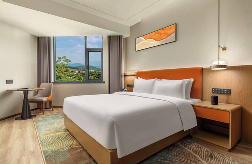 Yunjinghong Hotel | Hawthorn By Wyndham Xishuang Banna Jinghong