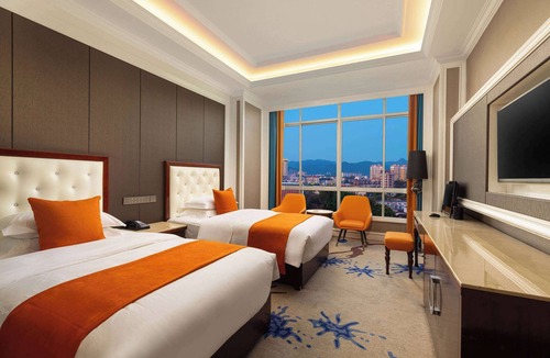Luxi Hotel | Hawthorn by Wyndham Dehong Mangshi