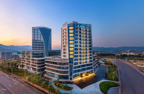 Jinghong Hotel | Hawthorn by Wyndham Jinghong Mengyang