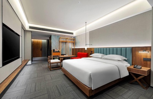 Yueyanglou District Hotel | Hawthorn By Wyndham Yueyang Railway East Station