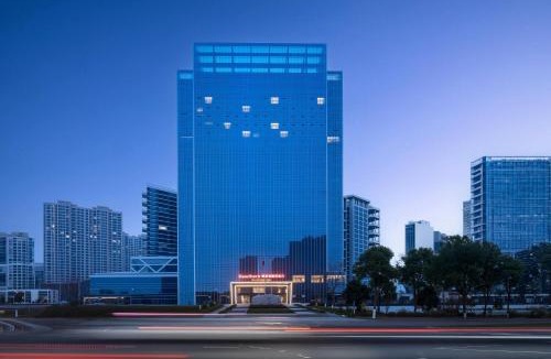 Yueyanglou District Hotel | Hawthorn by Wyndham Yueyang Railway East Station