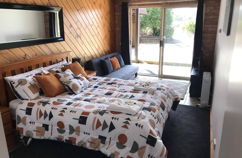 Hellyer Hotel | HELLYER SANDS - A Beachfront Beauty situated on Tasmania’s North West Coast
