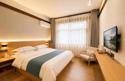Fenghuang Hotel | Hemu House