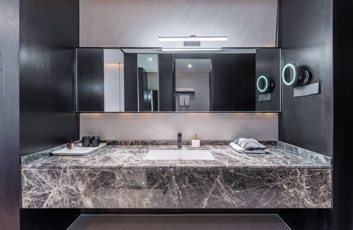 Beilin Hotel | HEONIC ART WELLNESS HOTEL & SUITES 丨 Signature Family Suites - Esports & Switch Gaming - Cat Therapy - Aesop Spa