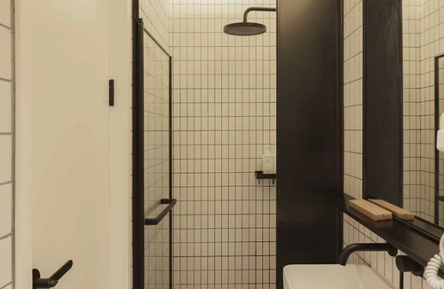 Huaihai Road Commercial Area Hostel | Hi Cozy International Youth Hostel