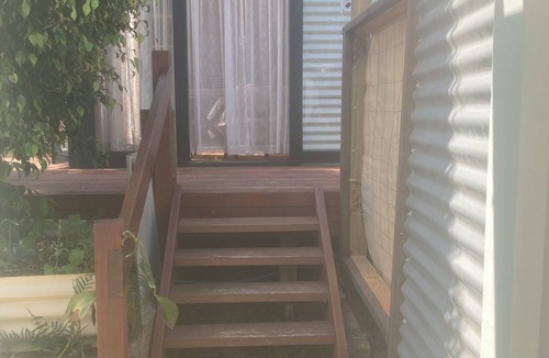 Manly Vale Apartment | Hidden glamping hideaway in Manly Vale near Manly beaches, easy access to Sydney