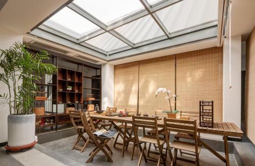 Huayin House | Hidden Spring Entire 7 Bedroom Mountain Villa Near Huashan for Families and Groups