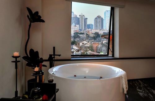Yuzhong Bed & Breakfast | Hidden View Premium Boutique Hotel by Jiefangbei & 18 Steps, Chongqing