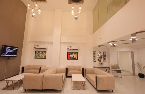 Vrindavan Hotel | Hide Away Studios