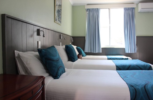 Blackheath Hotel | High Mountains Motor Inn