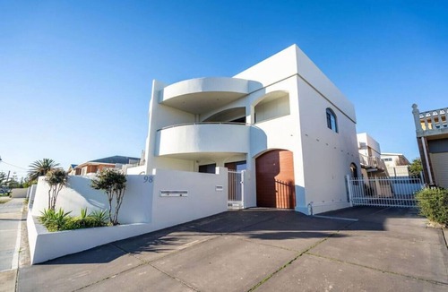 West Beach Villa | Higher Ground on Seaview - Rooftop Coastal Escape