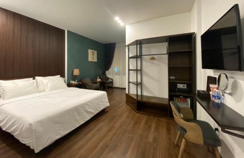Pleiku Hotel | HighLight House