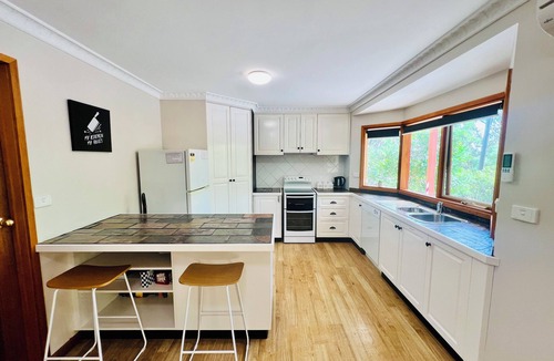 West Albury Apartment | *Hikes*Trails*Mountain Biking*Close to Town*