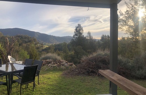 Mullamuddy Cottage | Hilltop Hideaway, Firepit, Starry Nights & Privacy