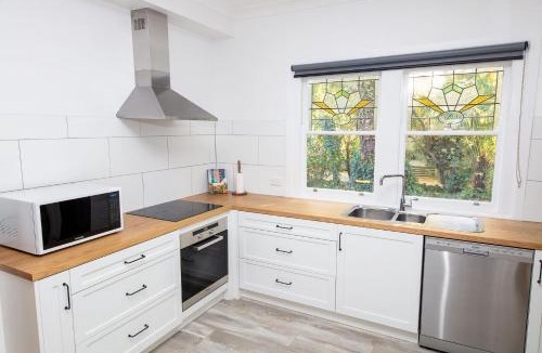 Bright House | Hillview on Delany
