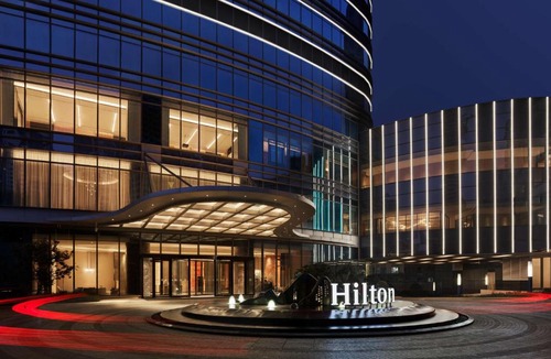 Yue Lu Hotel | Hilton Changsha Riverside