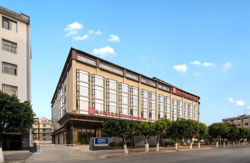 Xiaguan Hotel | Hilton Garden Inn Dali Erhai Park