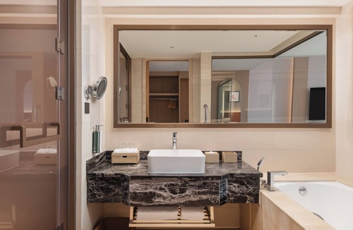 Houjie Hotel | Hilton Garden Inn Dongguan Wanjiang Jiangjing Road