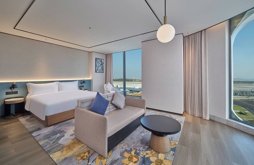 Nanhai Hotel | Hilton Garden Inn Guangzhou Baiyun Airport Terminal 3