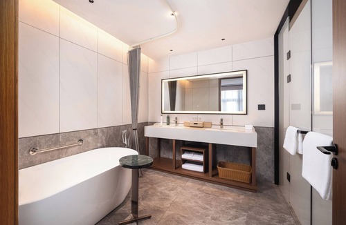 Yansi Hotel | Hilton Garden Inn Huangshan Huizhou