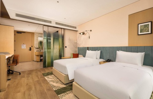 Lixia District Hotel | Hilton Garden Inn Jinan Olympic Sports Center