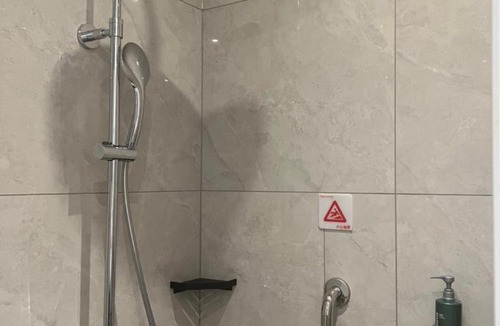 Linghe District Hotel | Hilton Garden Inn Jinzhou Central Street